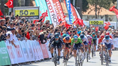 Sporcular yarışmak istemedi! 57. Cumhurbaşkanlığı Bisiklet Turu Final Etabı'nda iptal edildi