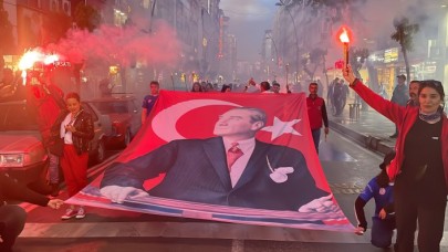 19 Mayıs coşkusu: Türkiye sabaha kadar uyumadı
