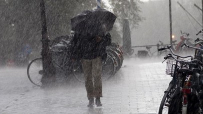 AKOM'dan uyarı geldi!  İstanbul'a Kuvvetli yağış ve fırtına