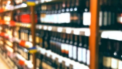 Alkollü içeceklere ve sigaraya büyük ÖTV zammı: Bakın kaç lira oldu?