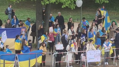 Almanya'daki Ukraynalılar: "Türkiye Mariupol'ü kurtar"