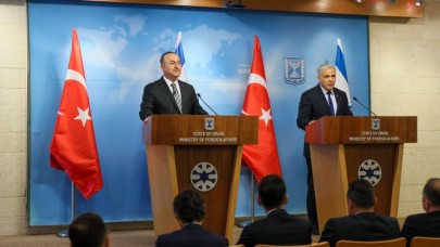 Bakan Çavuşoğlu: İki devletli çözüm için tek yol barış