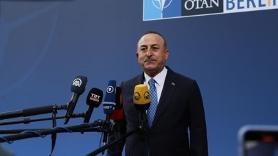Bakan Çavuşoğlu: NATO'da Müttefik olacak ülkenin YPG/PKK'ya destek vermemesi gerekiyor