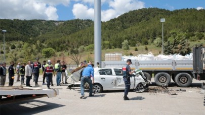 Bolu'da dinlenme tesisinde korkunç kaza: Şefika Azoğlu,  Emine Azoğlu ve Hasan Kısmet öldü