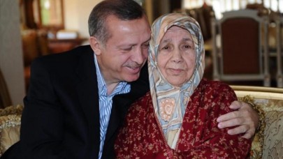 Cumhurbaşkanı Erdoğan'dan duygusal Anneler Günü mesajı: Bir de öğütte bulundu