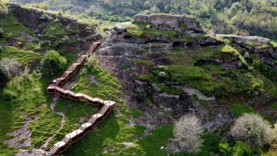 Eski Taş Çağı'ndan kalan Tekkeköy Mağaraları