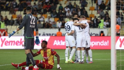 Fenerbahçe,  Malatya'da gol şov yaptı,  Şampiyonlar Ligi biletini kaptı