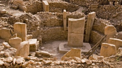 Göbeklitepe'deki dikili taşın kopyası Katar'da Dünya Kupası'nda sergilenecek