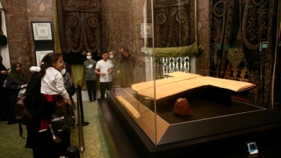 Hırka-i Şerif kapatıldı