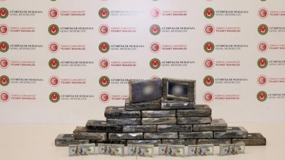 İstanbul Havalimanı'nda 3 ayrı operasyonda 58 kilogram kokain yakalandı