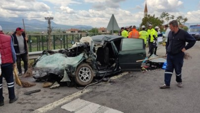 Kayseri'de katliam gibi kaza: Canan Sondaş,  Sedef Condaş ve Elif Rabia Çukurdaro öldü