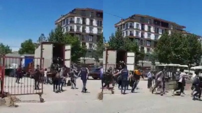 Kocaeli'de bir TIR dolusu göçmen koşarak kalabalığa karıştı: Valilik açıklama yaptı