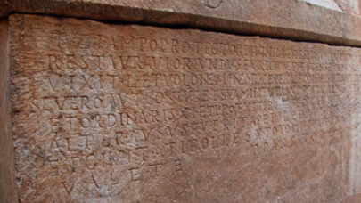 Mezardaki yazı heyecan yarattı: Çeviriyi yapan Türk bilim insanları ilginç gerçeği öğrendi