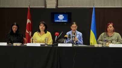 Ukraynalı askerlerin eş ve annelerinden Türkiye'ye teşekkür