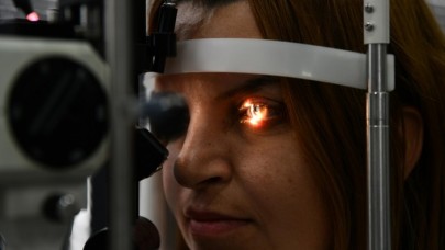 30 yıldır gözyaşı döken kadın ameliyatla kurtuldu