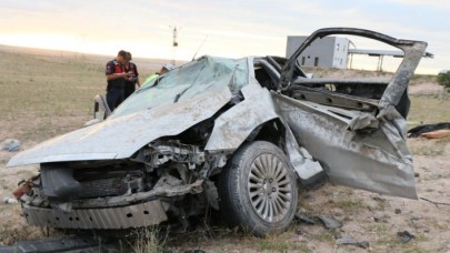 Aksaray'da kaza: Asiye Nakişçi öldü,   Özgür Nakişçi ile 3 oğlu ve  Gonca Nakişçi ile Ahmet Arif Nakişçi yaralandı