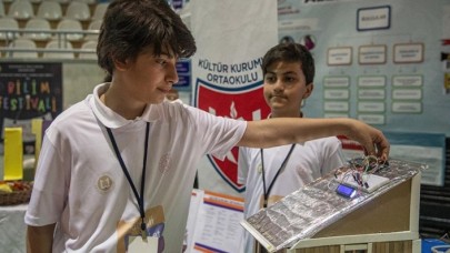 Atık malzemelerden kar birikmesi ve buzlanmaya karşı proje yaptı