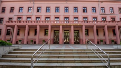 Bakan Bozdağ,  FETÖ sanığı mütalaası nedeniyle savcı Lale hakkında soruşturma izni verdi