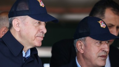 Cumhurbaşkanı Erdoğan Efes-2022 Birleşik Müşterek Fiili Atışlı Arazi Tatbikatı'nda
