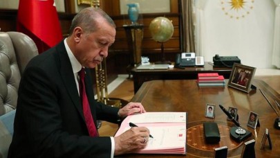 Cumhurbaşkanı Erdoğan imzaladı,  Resmi Gazete'de yayımlandı: Gece yarısı flaş atamalar
