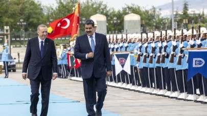 Cumhurbaşkanı Erdoğan,  Venezuela Devlet Başkanı Maduro'yu resmi törenle karşıladı