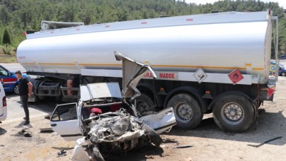 Denizli'de korkunç kaza: Nurettin Tuncer,  Mehmet Tuncer ve Filiz Tuncer öldü