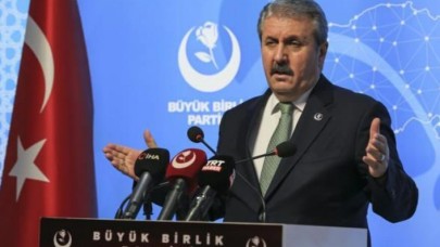 Destici: Türkiye sınırlarındaki terör unsurlarını seyretmez