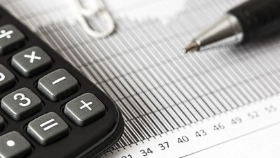 Ekonomi yönetiminden finansal istikrarı güçlendirici adımlar