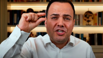 Ekonomist Özgür Demirtaş'ı çileden çıkaran yorum! "Sen kimin çocuğusun?"