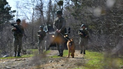 FETÖ elebaşının yeğeni Sümeyye Gülen'inde  aralarında olduğu Yunanistan’a kaçmaya çalışan 10 şüpheli yakalandı