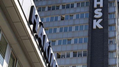 FETÖ sanığı mütalaasında meslek etiğine aykırı ifadeler kullanan savcı görevden uzaklaştırıldı