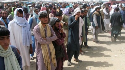 Göç danışmanlık şirketinden skandal ilan: Türkiye'ye gelenlere adam öldürme ve fuhuş suçlarını silme vaadi!