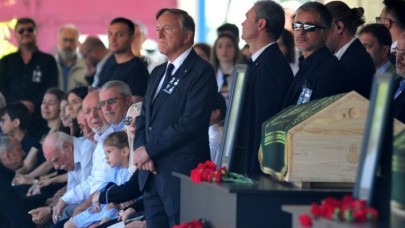 İtalya'daki helikopter kazasında ölen Eczacıbaşı çalışanları için Yalova'da tören