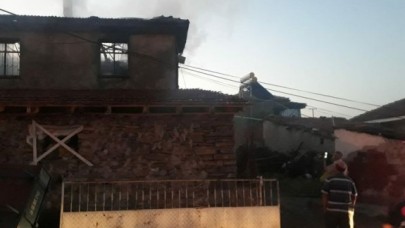 Manisa'da kan donduran olay: Evini ateşe veren İbrahim Sancar öldü. Eşi Zeliha Sancar ve 2 çocuğu ağır yaralandı