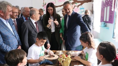 Milli Eğitim Bakanı Özer,  ilk 'Köy Yaşam Merkezi'ni Samsun'da açtı