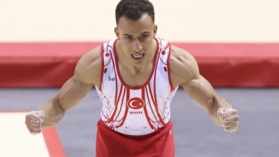 Milli cimnastikçi Adem Asil'den altın madalya