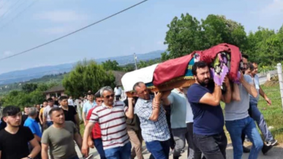 Otobüsün altında kalan genç kızın cenazesinde kahreden detay