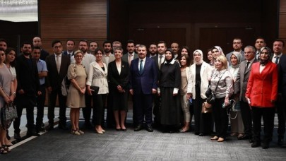 Sağlık Bakanı Koca'nın 58 hekimle buluştuğu toplantının detayları belli oldu