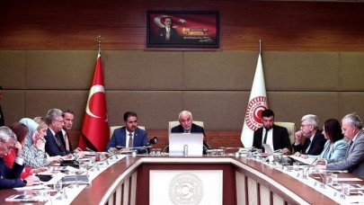 Sağlık çalışanlarının mali haklarının iyileştirilmesini de içeren kanun teklifi,  TBMM Sağlık Komisyonunda benimsendi