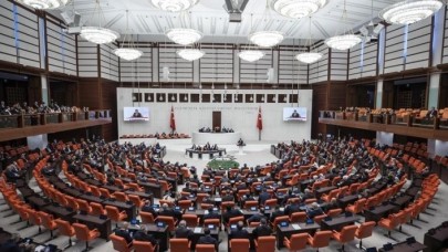Sağlık çalışanlarıyla ilgili kanun teklifi TBMM Genel Kurulunda kabul edildi
