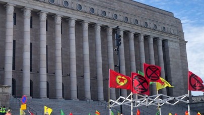 Terörün  hamisi Finlandiya ve İsveç'te YPG/PKK yandaşları gösteri yaptı