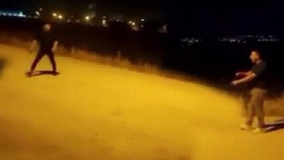 TikTok fenomeni olmak için birbirlerine böyle kurşun yağdırdılar