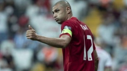 Transferde büyük sürpriz: 37 yaşındaki Burak Yılmaz,  5 yıllık imza attı! İşte yeni takımı
