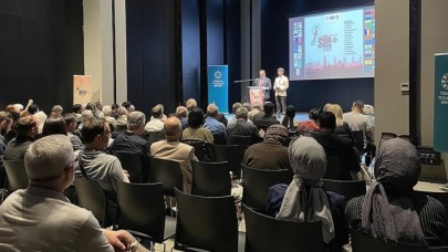 "Türkçenin 14. Uluslararası Şiir Şöleni" AKM'de başladı