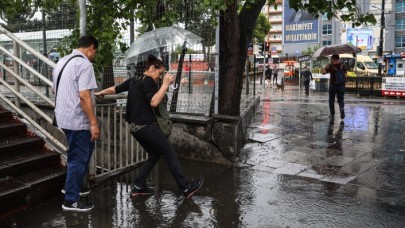 Türkiye,  telefonlara gelen bu mesajla irkildi: Hayati uyarı!