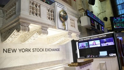 Uluslararası şirketler resesyon endişeleriyle frene bastı