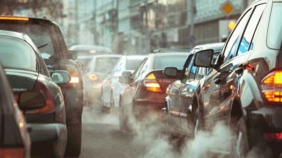 Yeni benzinli ve dizel otomobillerin satışı yasaklanıyor: Tarihi belli oldu