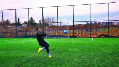 Yıldız futbolcu Tolgahan Nurhak,  Katar yolcusu! Al Shamal SC'ye transfer oldu,  sözleşme detayları dudak uçuklattı