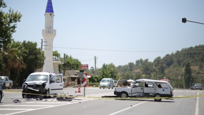 Antalya'da kaza: Süleyman Çetin öldü,  Emine Ongun yaralandı