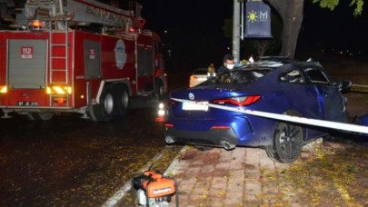 Antalya'daki trafik kazalarında Ömer Faruk Nalbant,  Hakkı Sucugil ve Gamze Aras öldü